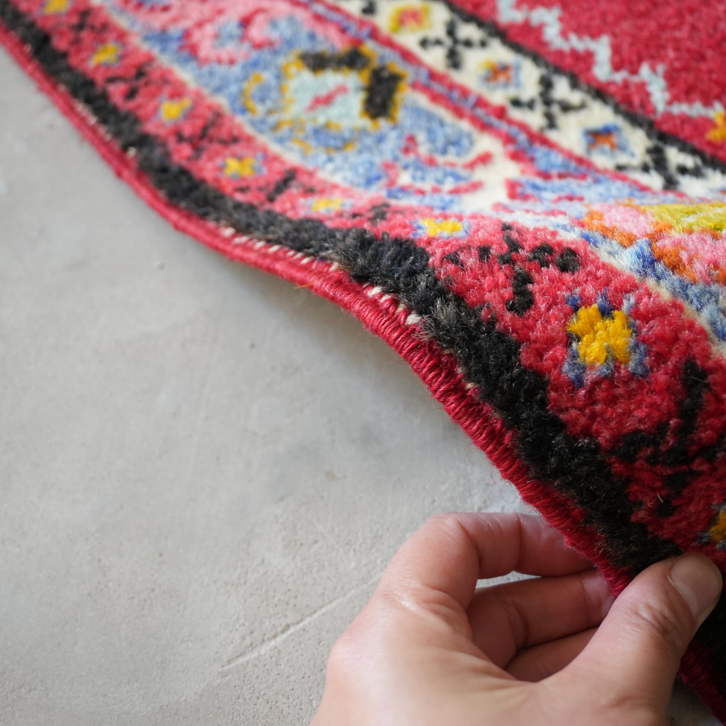 ヴィンテージ Guneyラグ ヴィンテージ風ラグ TOCORU Series AFGHUN ループ レッド– ラグと